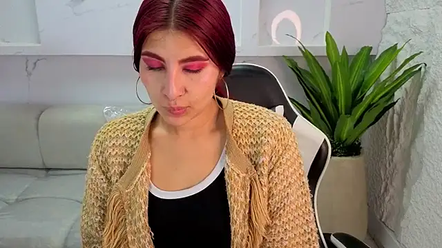 Snapshot of emily__tp chatting on February 20, 2026, 12:38 pm emily tp online show from February 20, 2026, 12:38 pm