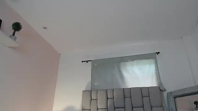 Snapshot of lily_rose1 chatting on June 1, 2026, 7:37 pm lily rose1 online show from June 1, 2026, 7:37 pm