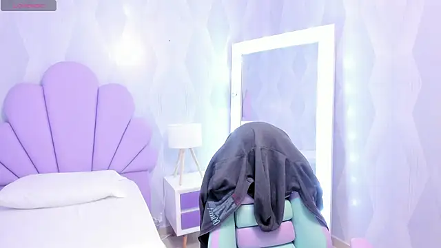 babysophie18  online show from February 23, 2026, 10:12 am