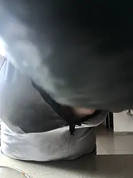 violet-grey online show from March 8, 2026, 3:27 pm