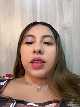 Snapshot of Emiily_joee_ chatting on May 21, 2026, 4:19 am Emiily joee online show from May 21, 2026, 4:19 am