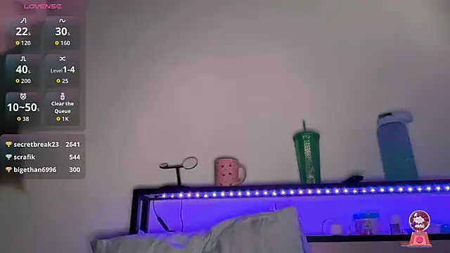 yourmila1 online show from March 13, 2026, 11:22 pm