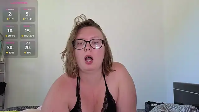 Snapshot of LittleMistys chatting on May 22, 2026, 10:54 am LittleMistys online show from May 22, 2026, 10:54 am