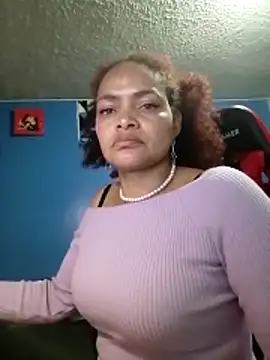 Snapshot of Helensex1 chatting on February 24, 2026, 9:24 pm Helensex1 online show from February 24, 2026, 9:24 pm