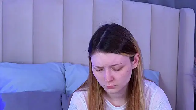 AlyssFrost online show from July 28, 2026, 1:56 am