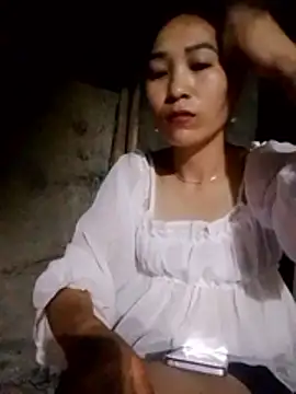 Thobaby112 online show from May 19, 2026, 9:21 pm