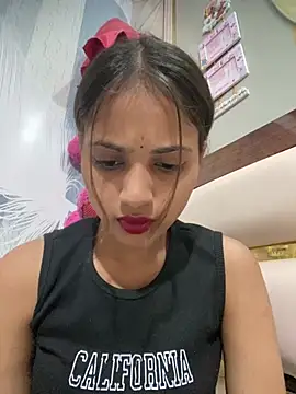Snapshot of samayra1144 chatting on May 19, 2026, 10:21 am samayra1144 online show from May 19, 2026, 10:21 am