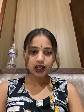 Snapshot of samayra1144 chatting on May 25, 2026, 8:09 am samayra1144 online show from May 25, 2026, 8:09 am