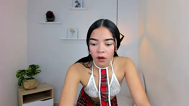 Dafne Maroto online show from April 26, 2026, 12:25 pm