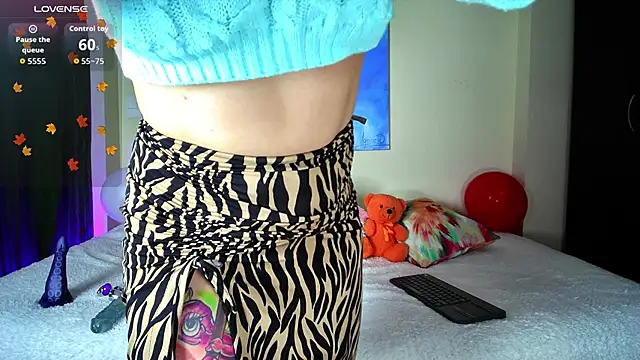 oriana thomson01 online show from April 1, 2026, 11:57 pm