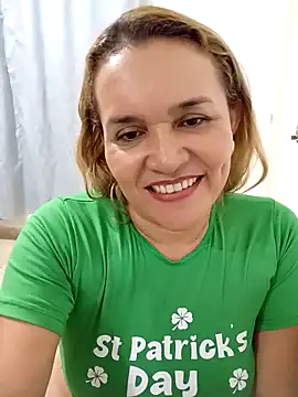 charlotte milf30 online show from April 12, 2026, 1:32 am