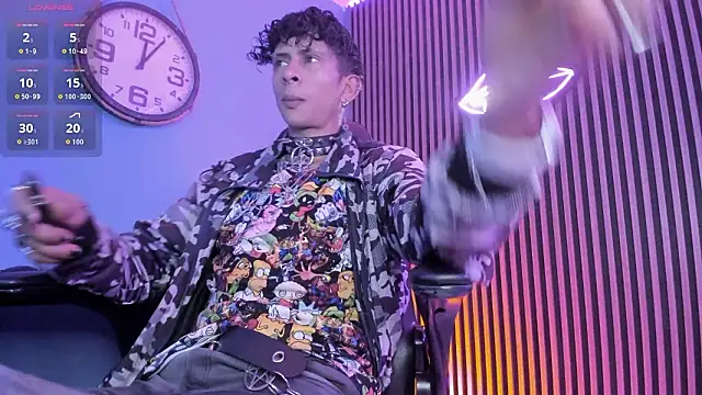 Snapshot of Maximoking26 chatting on March 6, 2026, 2:19 am Maximoking26 online show from March 6, 2026, 2:19 am