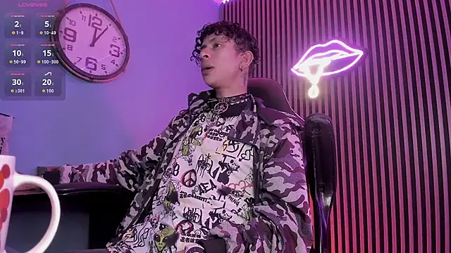 Snapshot of Maximoking26 chatting on March 8, 2026, 4:16 am Maximoking26 online show from March 8, 2026, 4:16 am