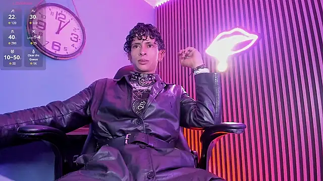 Snapshot of Maximoking26 chatting on March 11, 2026, 1:33 am Maximoking26 online show from March 11, 2026, 1:33 am