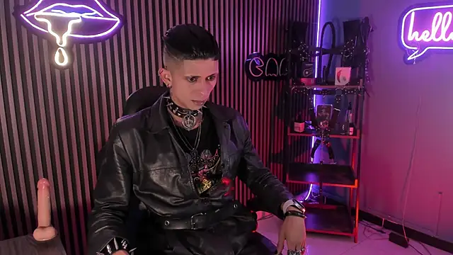 Snapshot of Maximoking26 chatting on April 8, 2026, 8:47 am Maximoking26 online show from April 8, 2026, 8:47 am