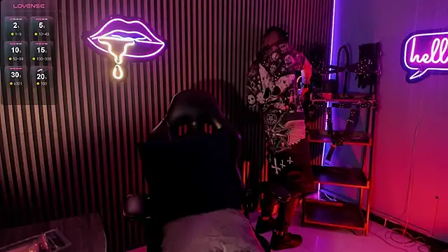 Snapshot of Maximoking26 chatting on April 10, 2026, 5:23 am Maximoking26 online show from April 10, 2026, 5:23 am