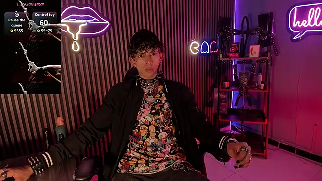 Snapshot of Maximoking26 chatting on April 16, 2026, 4:24 am Maximoking26 online show from April 16, 2026, 4:24 am