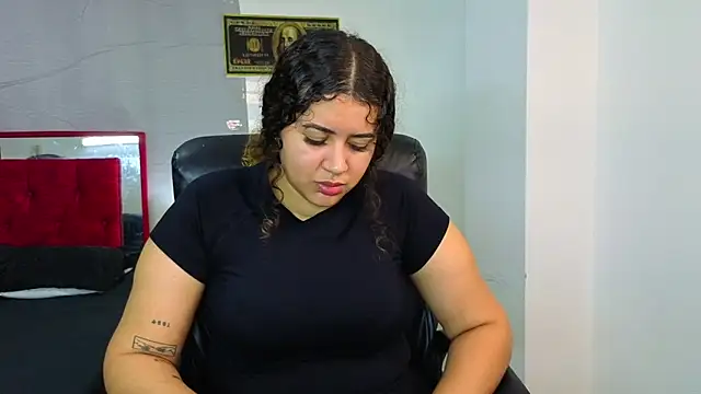 Snapshot of goodgirlxxl chatting on May 9, 2026, 12:27 am goodgirlxxl online show from May 9, 2026, 12:27 am