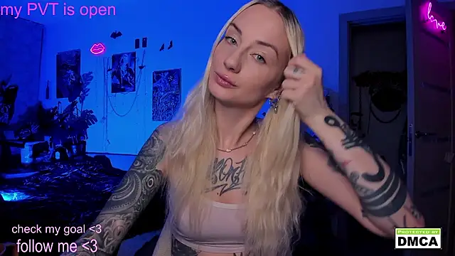 meow kiki  online show from February 18, 2026, 8:05 pm