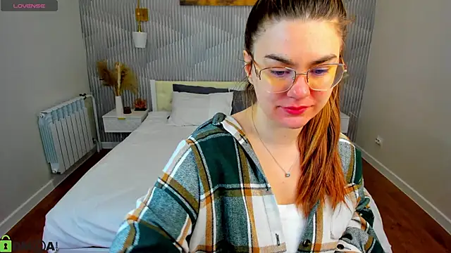 Snapshot of zoe_j0y chatting on March 17, 2026, 2:05 am zoe j0y online show from March 17, 2026, 2:05 am