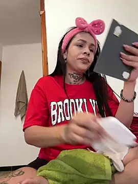 Alana SmithXx online show from March 6, 2026, 2:35 pm