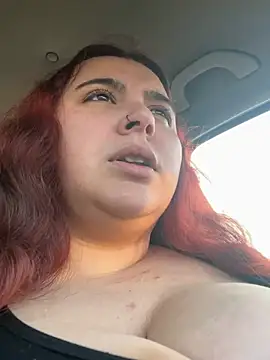 Sandragll online show from March 23, 2026, 5:39 pm