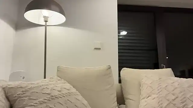 itsnicka online show from April 7, 2026, 7:36 pm