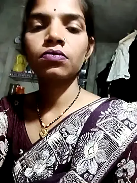 Snapshot of Hot_bh12 chatting on May 5, 2026, 4:26 pm Hot bh12 online show from May 5, 2026, 4:26 pm