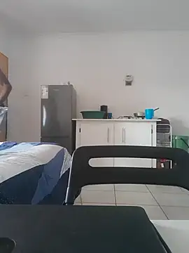 Snapshot of iwantolderwmn chatting on February 28, 2026, 5:41 am iwantolderwmn online show from February 28, 2026, 5:41 am