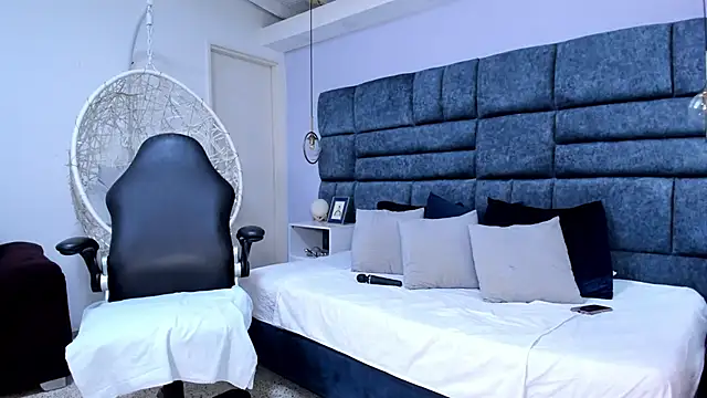 Snapshot of electraknox chatting on February 26, 2026, 5:23 pm electraknox online show from February 26, 2026, 5:23 pm