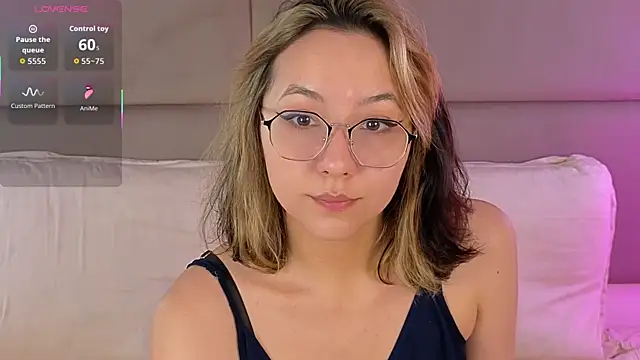 SweetElya online show from June 30, 2026, 6:14 am
