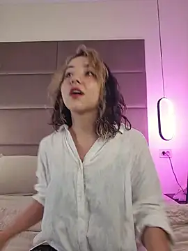 SweetElya online show from July 27, 2026, 7:26 am