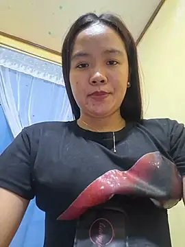 Snapshot of Polished_Princess chatting on June 14, 2026, 1:02 pm Polished Princess online show from June 14, 2026, 1:02 pm