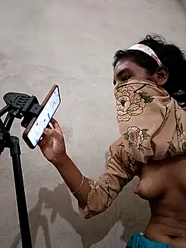 Snapshot of mimpake chatting on April 13, 2026, 8:09 am mimpake online show from April 13, 2026, 8:09 am