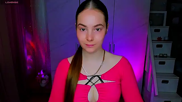 Snapshot of Maddy_Wood_ chatting on May 19, 2026, 9:26 am Maddy Wood online show from May 19, 2026, 9:26 am