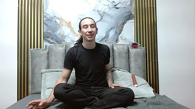 Snapshot of Dilan_Lust chatting on February 26, 2026, 11:42 am Dilan Lust online show from February 26, 2026, 11:42 am