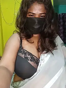 NISHHAA online show from June 10, 2026, 1:32 pm