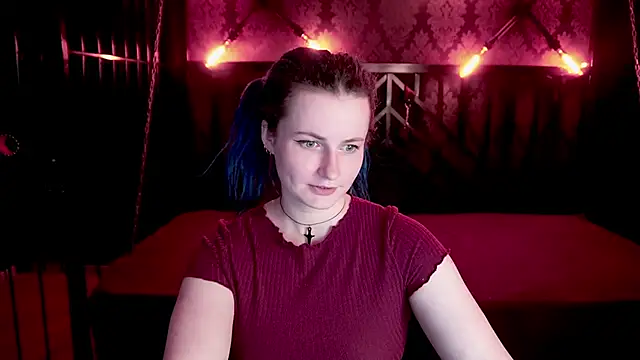 AlisaGracee online show from May 1, 2026, 12:54 pm