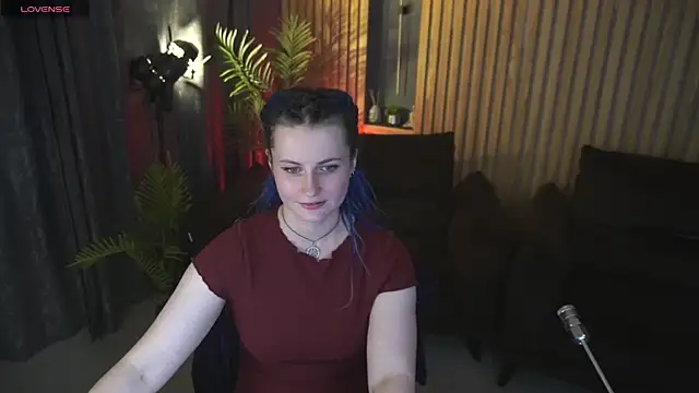 AlisaGracee online show from May 9, 2026, 12:43 pm