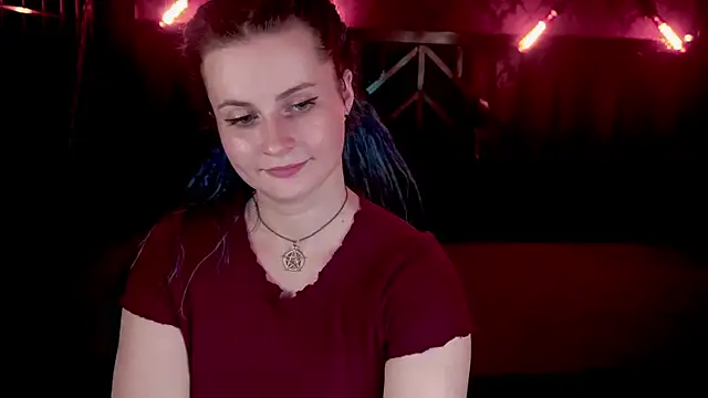 AlisaGracee online show from May 11, 2026, 4:04 pm