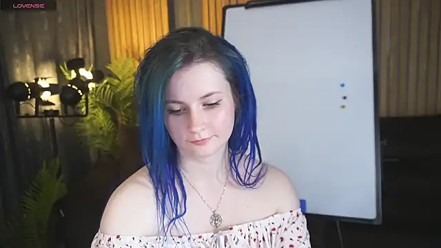 AlisaGracee online show from May 20, 2026, 12:44 pm
