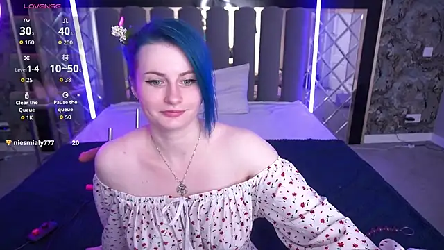 AlisaGracee online show from June 4, 2026, 5:35 am