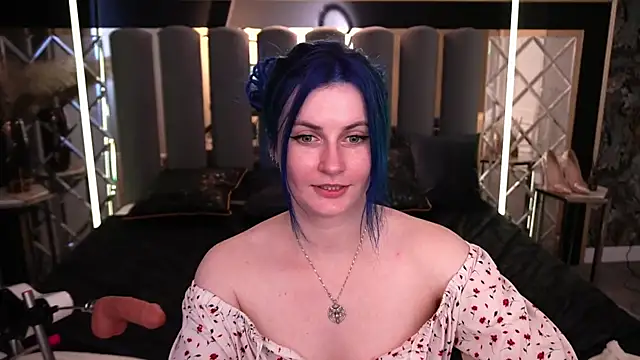 AlisaGracee online show from July 7, 2026, 7:23 am
