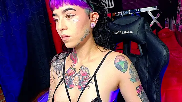 nova kitttyy online show from April 1, 2026, 2:45 am