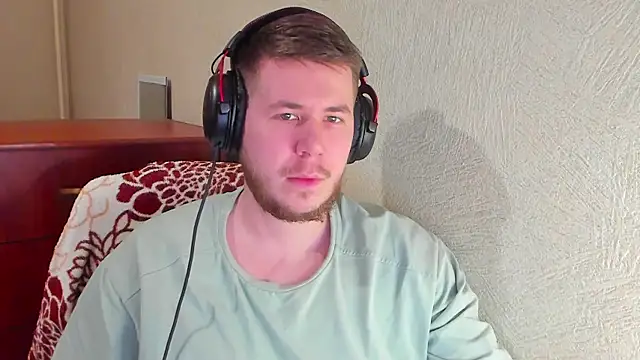 Snapshot of Vibalt chatting on February 17, 2026, 6:58 pm Vibalt online show from February 17, 2026, 6:58 pm