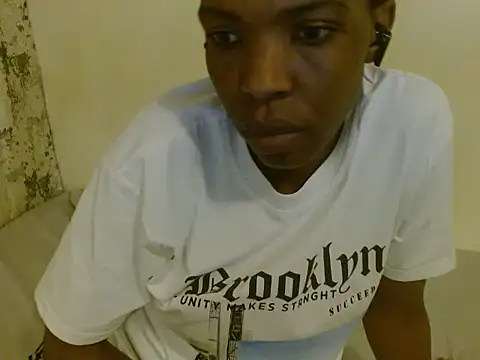 ChocoSlenderXXX online show from July 25, 2026, 4:37 pm