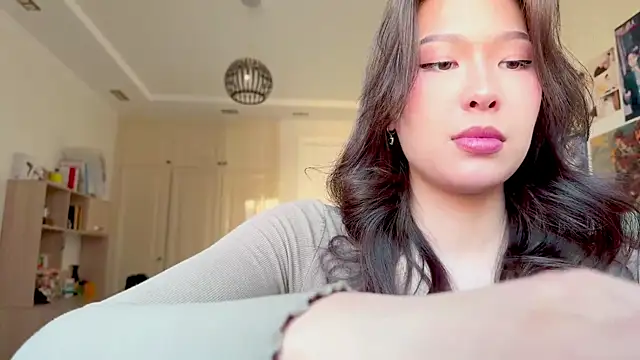 HannaOreo online show from April 3, 2026, 8:34 am