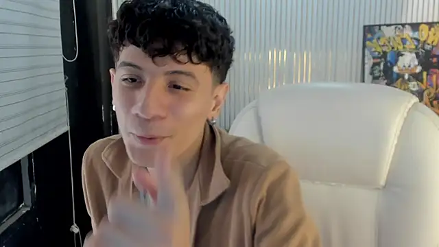 Angel St1 online show from April 10, 2026, 4:44 pm