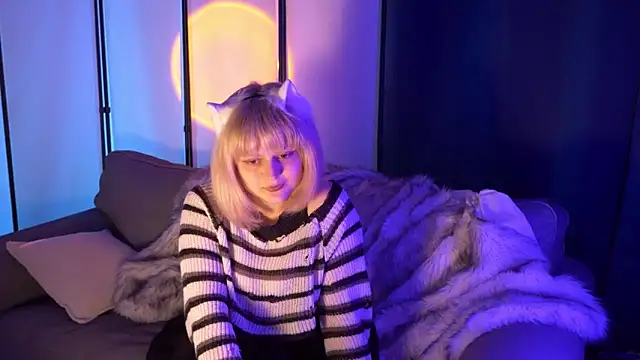 pocketwaifu online show from March 23, 2026, 12:25 am