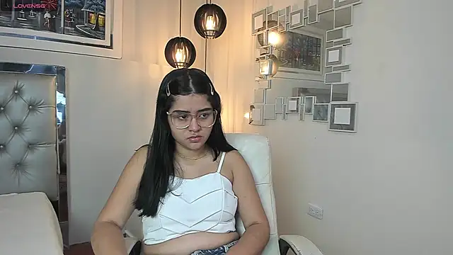 Snapshot of mila_quin chatting on May 31, 2026, 12:12 pm mila quin online show from May 31, 2026, 12:12 pm